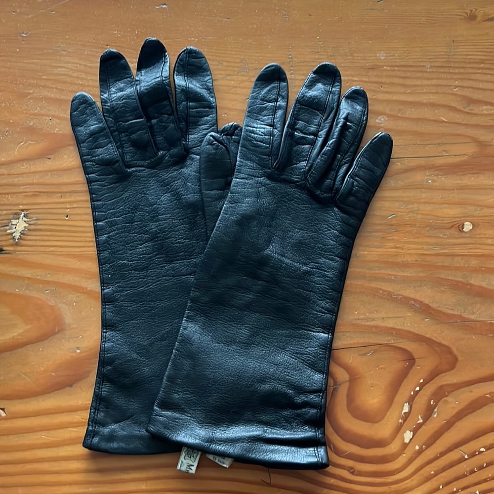 Madova Black Leather Driving Gloves (Vintage)
